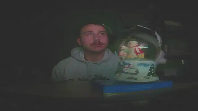 Snapshot of capoloveu chatting on February 2025 05:40:02 PM capoloveu online show from February 2025 05:40:02 PM