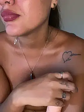 Snapshot of fenixgre chatting on December 2024 08:36:02 PM fenixgre online show from December 2024 08:36:02 PM