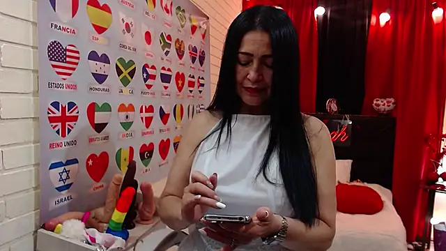 Snapshot of Sarah_teiku chatting on January 2025 06:27:02 PM Sarah teiku online show from January 2025 06:27:02 PM