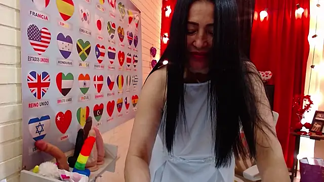 Snapshot of Sarah_teiku chatting on January 2025 09:31:02 PM Sarah teiku online show from January 2025 09:31:02 PM