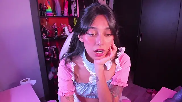 Snapshot of amber_yull chatting on April 2026 02:37:02 AM amber yull online show from April 2026 02:37:02 AM