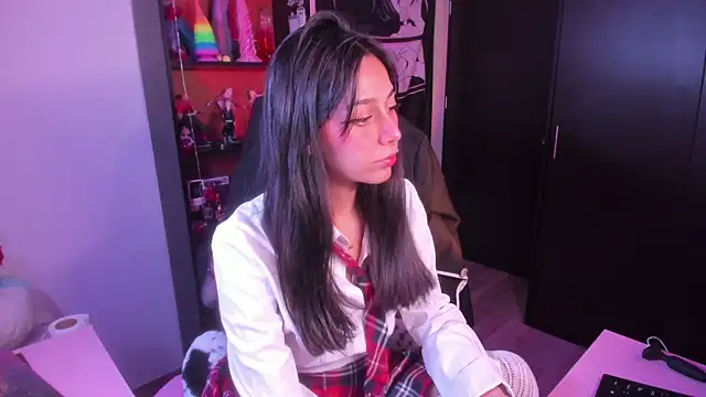 amber yull online show from May 2026 02:06:01 AM