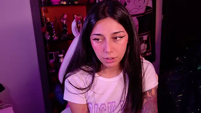 amber yull online show from June 2026 02:20:02 AM