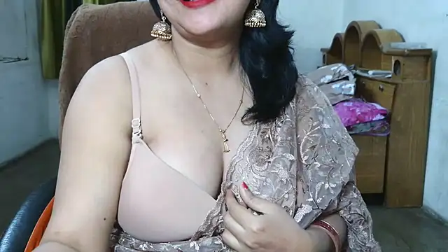 Snapshot of Cute_Mahi22 chatting on July 2026 07:10:01 AM Cute Mahi22 online show from July 2026 07:10:01 AM