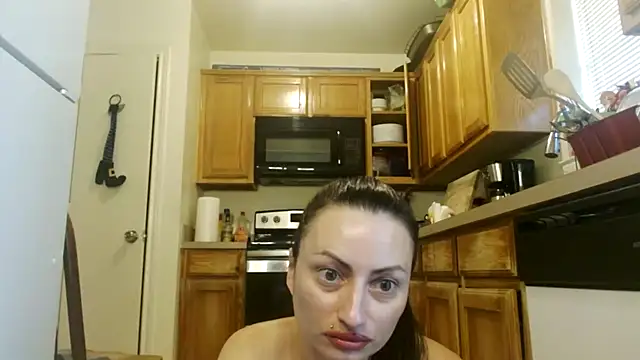 Snapshot of DiamondMonroeXo chatting on October 2025 05:15:02 PM DiamondMonroeXo online show from October 2025 05:15:02 PM