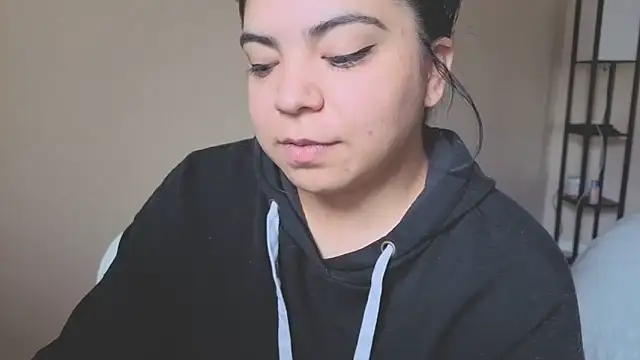 Snapshot of kimmiakiss22 chatting on March 2025 10:32:01 PM kimmiakiss22 online show from March 2025 10:32:01 PM