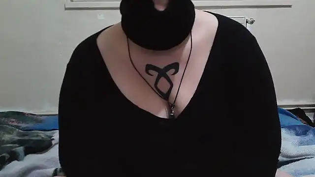 Snapshot of Lolabeluccia_xh_ chatting on November 2025 07:25:02 AM Lolabeluccia xh online show from November 2025 07:25:02 AM