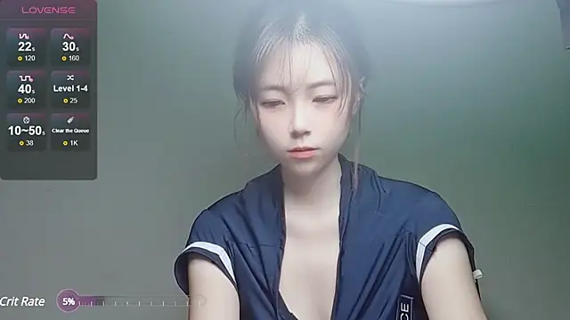 Snapshot of VaerySaenz chatting on December 2024 11:46:02 PM VaerySaenz online show from December 2024 11:46:02 PM