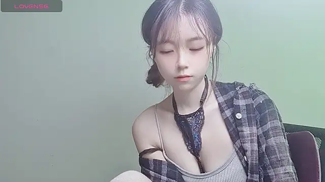 Snapshot of VaerySaenz chatting on December 2024 03:39:01 AM VaerySaenz online show from December 2024 03:39:01 AM