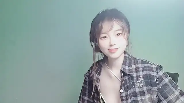 Snapshot of VaerySaenz chatting on January 2025 06:07:02 AM VaerySaenz online show from January 2025 06:07:02 AM