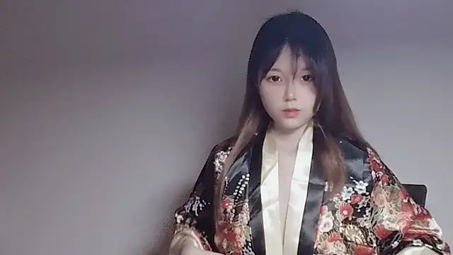 Snapshot of VaerySaenz chatting on March 2025 02:23:01 PM VaerySaenz online show from March 2025 02:23:01 PM