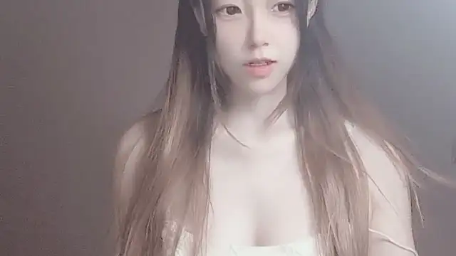 Snapshot of VaerySaenz chatting on September 2025 01:50:01 AM VaerySaenz online show from September 2025 01:50:01 AM