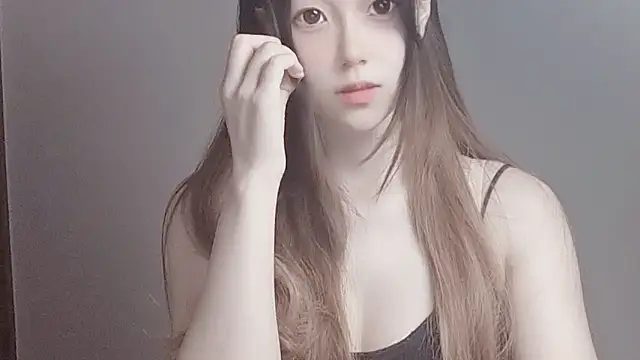 Snapshot of VaerySaenz chatting on October 2025 03:04:02 AM VaerySaenz online show from October 2025 03:04:02 AM