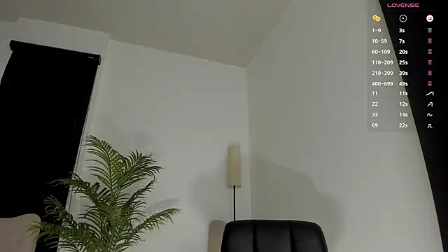 Snapshot of KendallRiseX chatting on February 2025 12:12:01 PM KendallRiseX online show from February 2025 12:12:01 PM