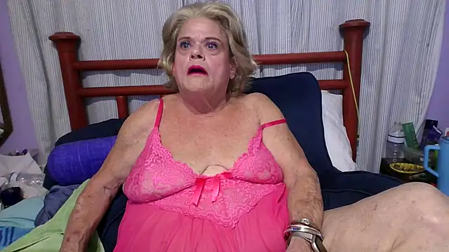 BigClitMelody online show from October 2025 02:13:01 AM