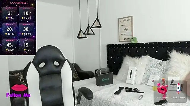 natasha logan  online show from January 2025 04:22:02 AM