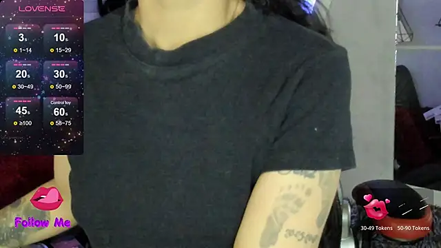 Snapshot of natasha_logan_ chatting on March 2026 04:06:01 AM natasha logan online show from March 2026 04:06:01 AM