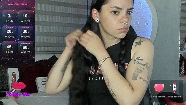 Snapshot of natasha_logan_ chatting on July 2026 04:08:02 AM natasha logan online show from July 2026 04:08:02 AM
