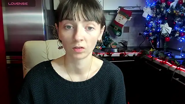 Snapshot of TayanaJons chatting on December 2024 07:39:01 AM TayanaJons online show from December 2024 07:39:01 AM