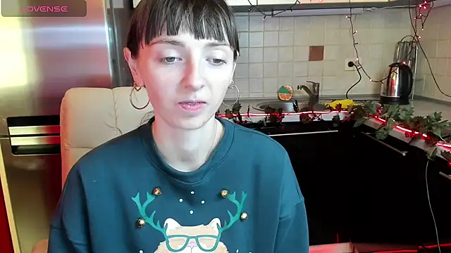 Snapshot of TayanaJons chatting on January 2025 07:45:01 AM TayanaJons online show from January 2025 07:45:01 AM