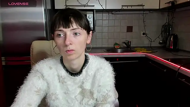 Snapshot of TayanaJons chatting on January 2025 07:43:01 AM TayanaJons online show from January 2025 07:43:01 AM