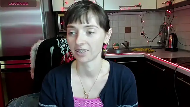 Snapshot of TayanaJons chatting on January 2025 10:58:01 AM TayanaJons online show from January 2025 10:58:01 AM