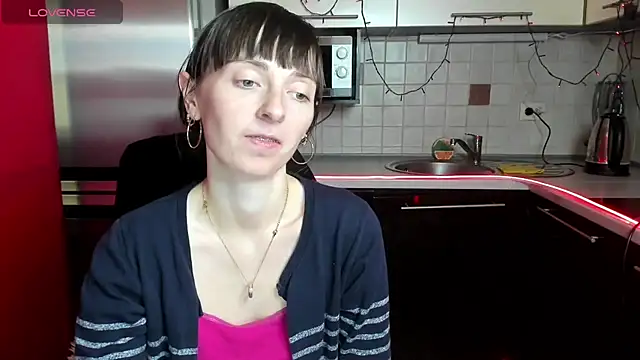 Snapshot of TayanaJons chatting on January 2025 10:53:02 AM TayanaJons online show from January 2025 10:53:02 AM