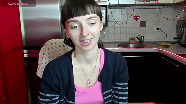 Snapshot of TayanaJons chatting on January 2025 10:56:01 AM TayanaJons online show from January 2025 10:56:01 AM