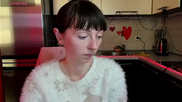 Snapshot of TayanaJons chatting on February 2025 07:51:02 AM TayanaJons online show from February 2025 07:51:02 AM