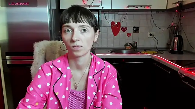 Snapshot of TayanaJons chatting on February 2025 10:54:02 AM TayanaJons online show from February 2025 10:54:02 AM