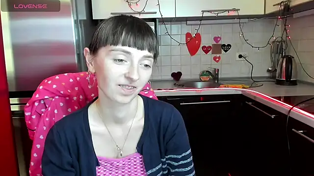 Snapshot of TayanaJons chatting on February 2025 10:51:02 AM TayanaJons online show from February 2025 10:51:02 AM