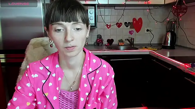 Snapshot of TayanaJons chatting on February 2025 10:59:02 AM TayanaJons online show from February 2025 10:59:02 AM