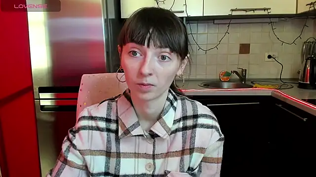 Snapshot of TayanaJons chatting on February 2025 07:47:02 AM TayanaJons online show from February 2025 07:47:02 AM