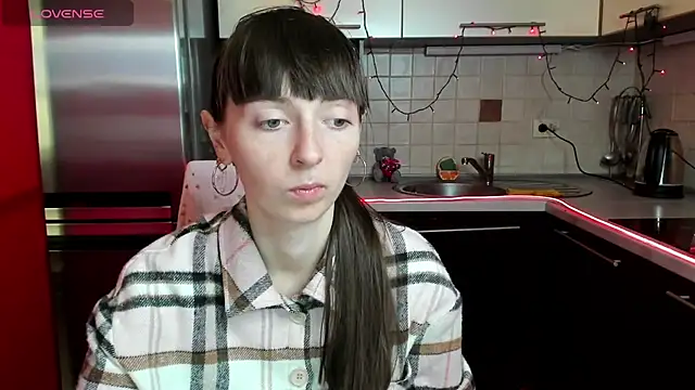 Snapshot of TayanaJons chatting on February 2025 08:01:01 AM TayanaJons online show from February 2025 08:01:01 AM