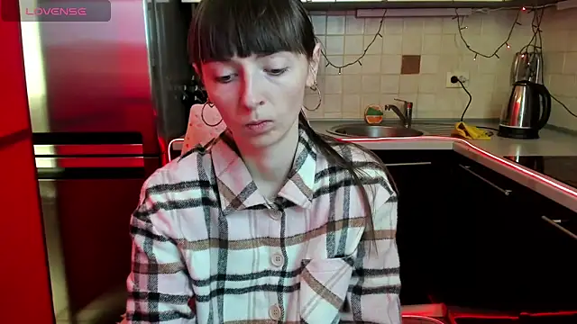 Snapshot of TayanaJons chatting on February 2025 07:45:01 AM TayanaJons online show from February 2025 07:45:01 AM