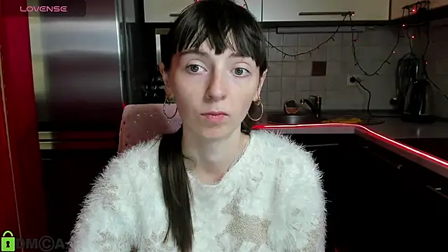 Snapshot of TayanaJons chatting on February 2025 07:48:02 AM TayanaJons online show from February 2025 07:48:02 AM