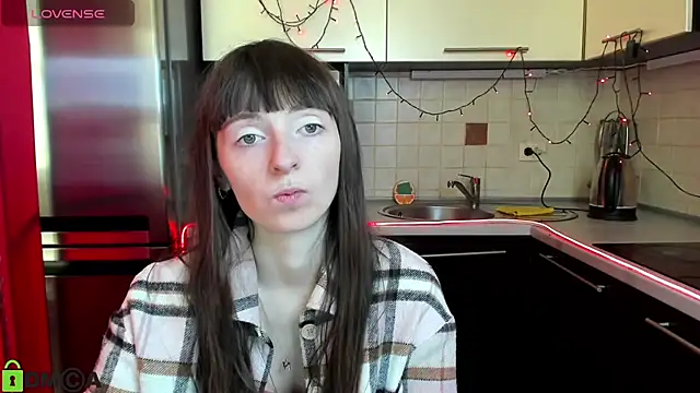 Snapshot of TayanaJons chatting on March 2025 07:57:02 AM TayanaJons online show from March 2025 07:57:02 AM