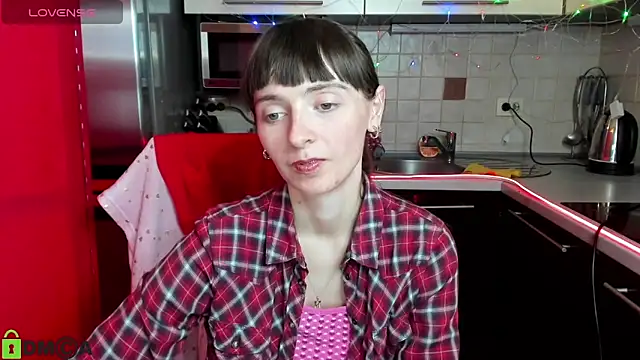 Snapshot of TayanaJons chatting on March 2025 12:18:02 PM TayanaJons online show from March 2025 12:18:02 PM