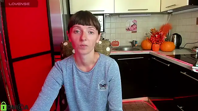 Snapshot of TayanaJons chatting on September 2025 06:58:02 AM TayanaJons online show from September 2025 06:58:02 AM