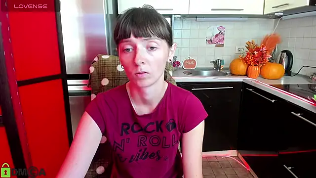 Snapshot of TayanaJons chatting on September 2025 07:10:02 AM TayanaJons online show from September 2025 07:10:02 AM