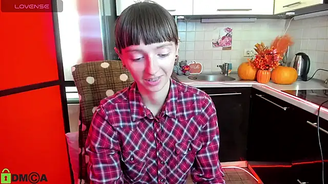 Snapshot of TayanaJons chatting on September 2025 07:01:02 AM TayanaJons online show from September 2025 07:01:02 AM