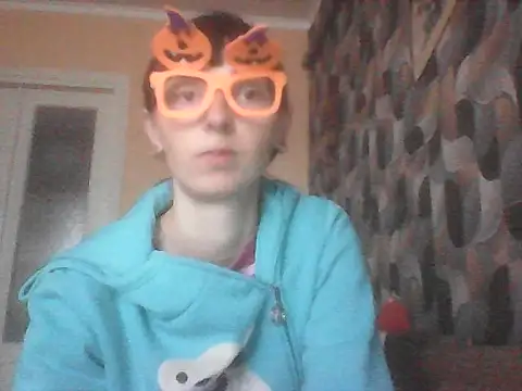 Snapshot of TayanaJons chatting on October 2025 08:07:02 AM TayanaJons online show from October 2025 08:07:02 AM