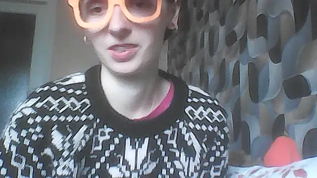 Snapshot of TayanaJons chatting on October 2025 08:05:02 AM TayanaJons online show from October 2025 08:05:02 AM