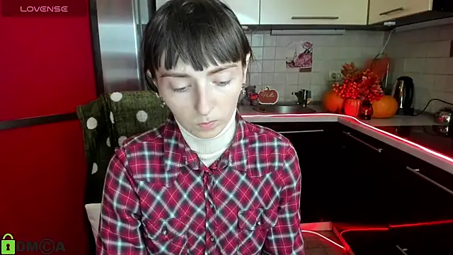 Snapshot of TayanaJons chatting on November 2025 07:58:01 AM TayanaJons online show from November 2025 07:58:01 AM