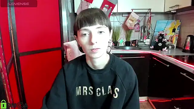 Snapshot of TayanaJons chatting on December 2025 07:56:02 AM TayanaJons online show from December 2025 07:56:02 AM