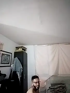 leo logan online show from December 2025 05:27:01 AM