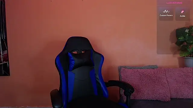 GiordanaPinoo online show from December 2025 11:34:02 PM