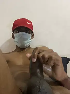 Snapshot of YomalBBC chatting on February 2025 08:04:01 PM YomalBBC online show from February 2025 08:04:01 PM