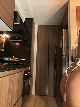 Snapshot of crystal_bunny7 chatting on February 2025 05:25:01 AM crystal bunny7 online show from February 2025 05:25:01 AM