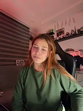 Snapshot of crystal_bunny7 chatting on October 2025 01:50:01 AM crystal bunny7 online show from October 2025 01:50:01 AM